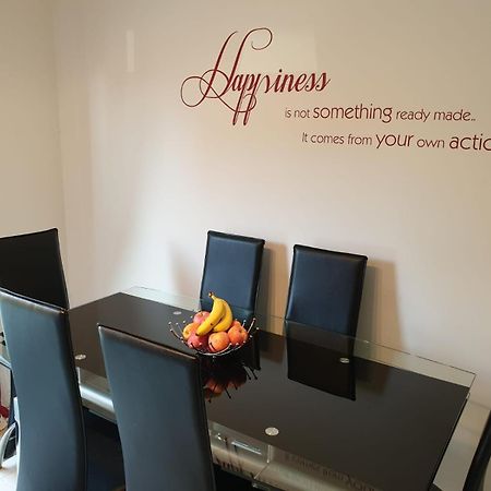 M&B Haven - Sittingbourne Apartamento Exterior foto