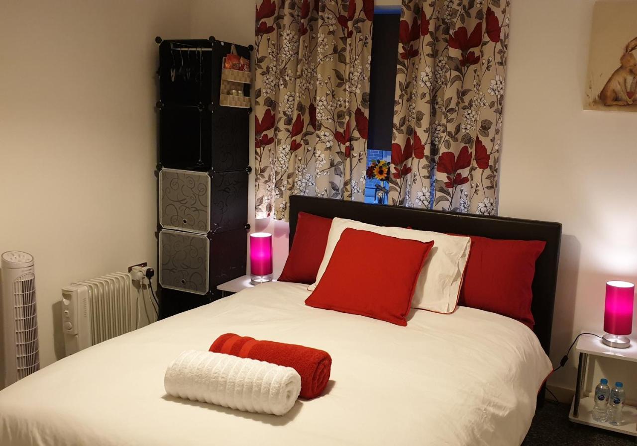 M&B Haven - Sittingbourne Apartamento Exterior foto