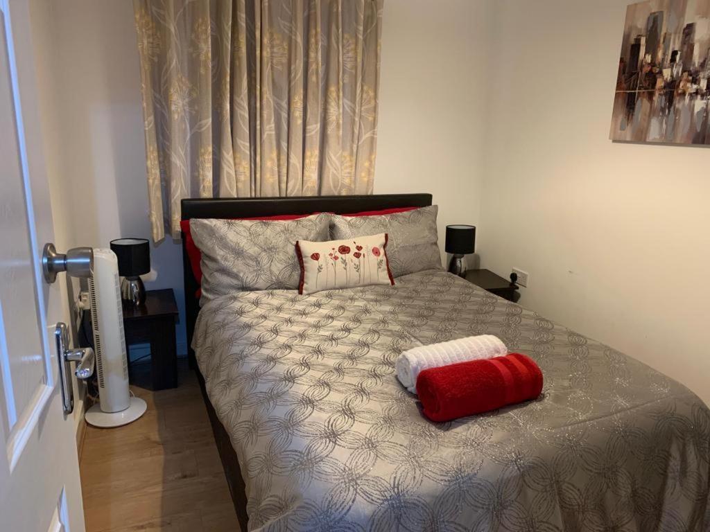 M&B Haven - Sittingbourne Apartamento Exterior foto