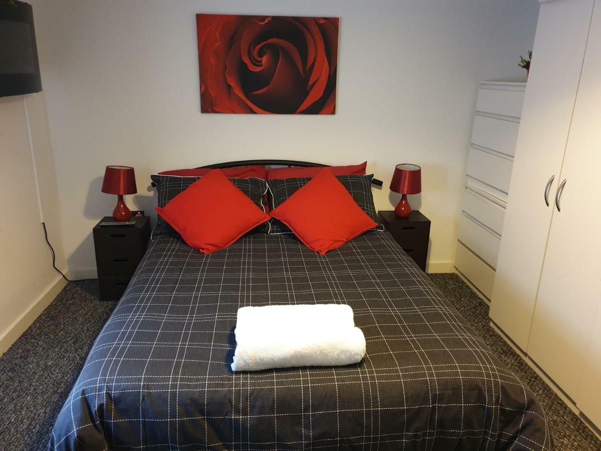 M&B Haven - Sittingbourne Apartamento Exterior foto