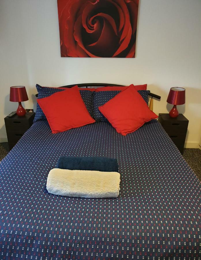 M&B Haven - Sittingbourne Apartamento Exterior foto