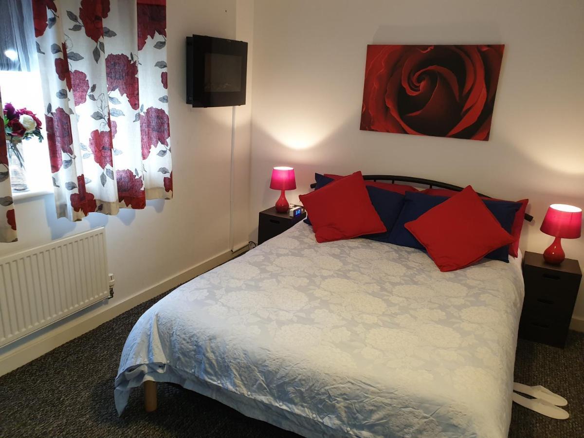 M&B Haven - Sittingbourne Apartamento Exterior foto
